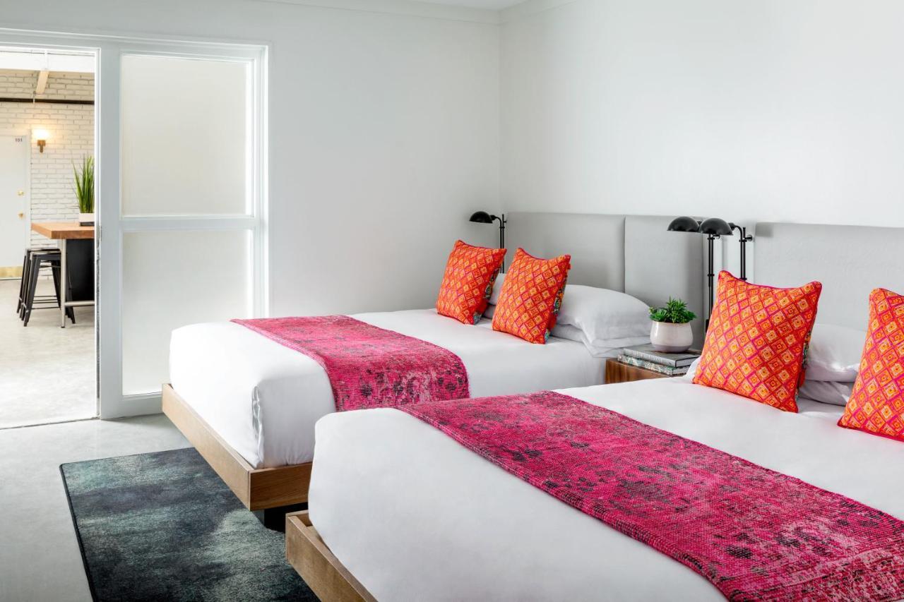 Bluebird Spa City Motor Lodge Саратога-Спрингс Экстерьер фото